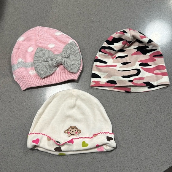 BUNDLE-3 baby hats | 0-3 mths | As pictured - Picture 1 of 4